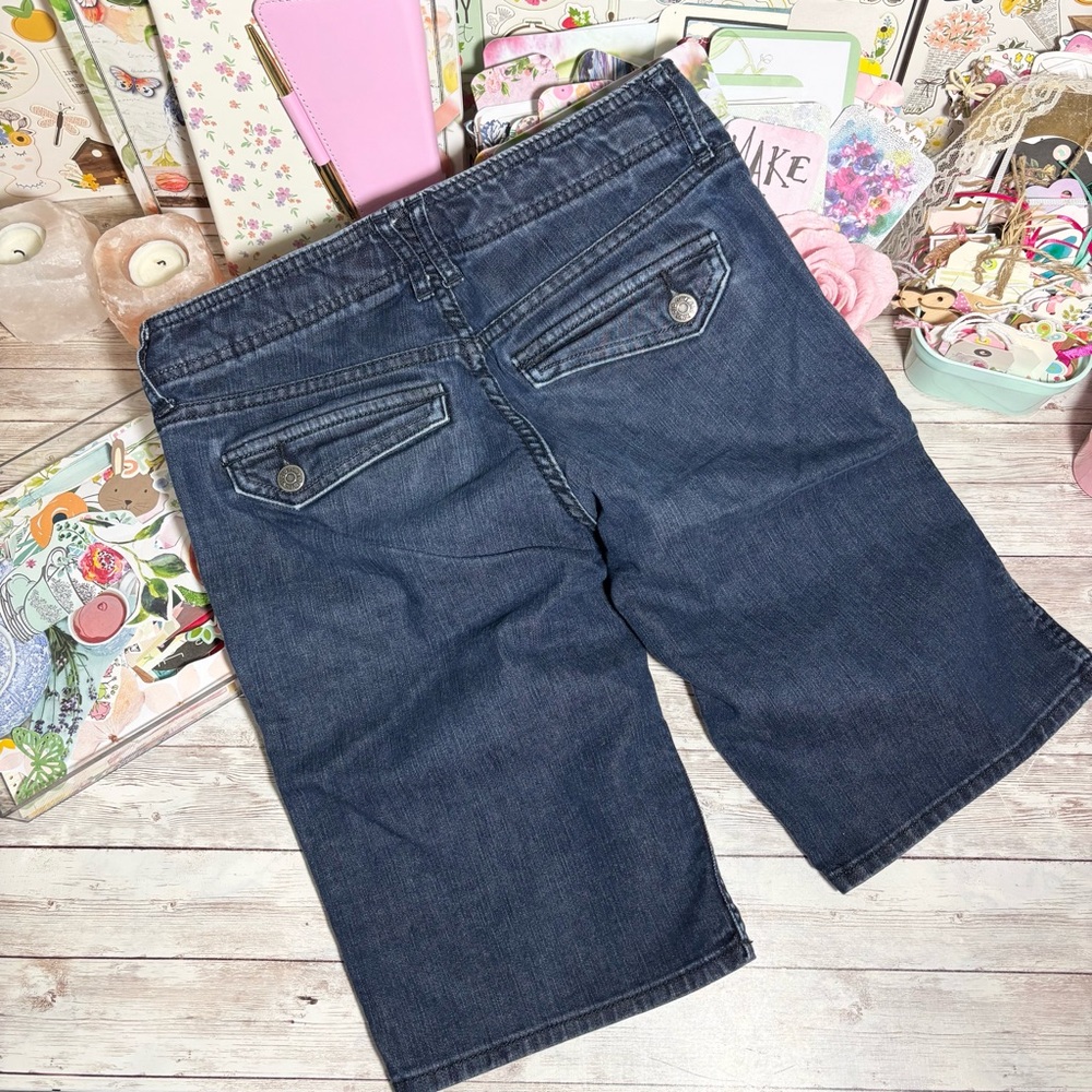 Old Navy Mid Rise Denim Bermuda Jean Shorts Dark Blue Women’s Sz.2 Front Pockets - Picture 5 of 8